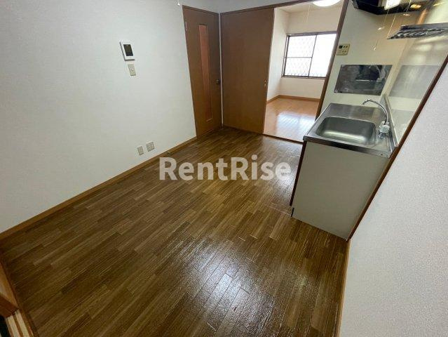 Surplus　ANDOの居間・リビング