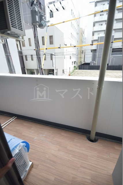 セレニテ心斎橋グランデのバルコニー