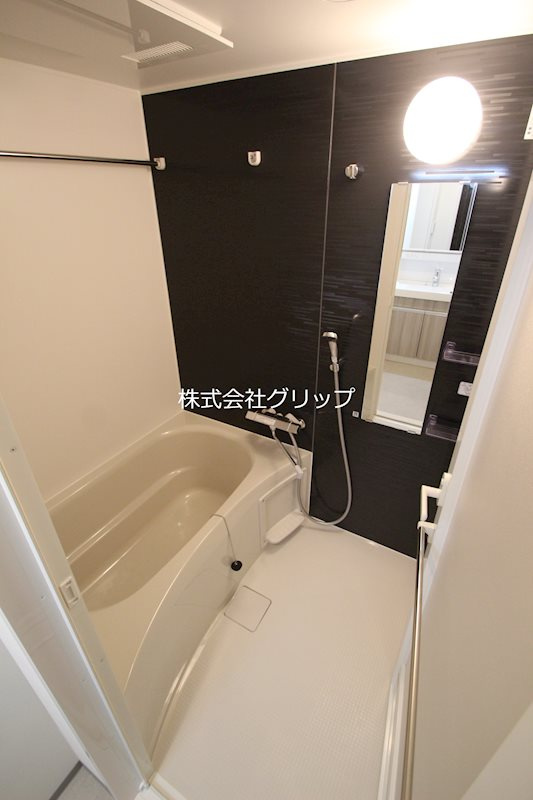 グランカーサ横濱石川町の浴室