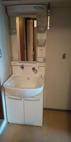 四国中央市川之江町の一棟マンション