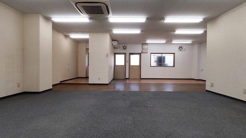 箕面市桜井３丁目の店舗事務所の内装