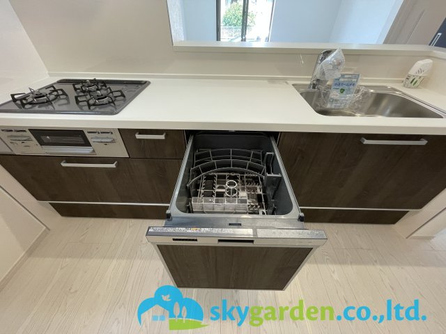 茅ヶ崎市柳島1期　新築戸建　全2棟1号棟のキッチン|食洗機付いてます