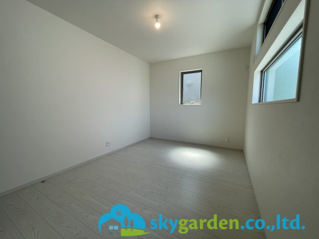 茅ヶ崎市柳島1期　新築戸建　全2棟1号棟の洋室