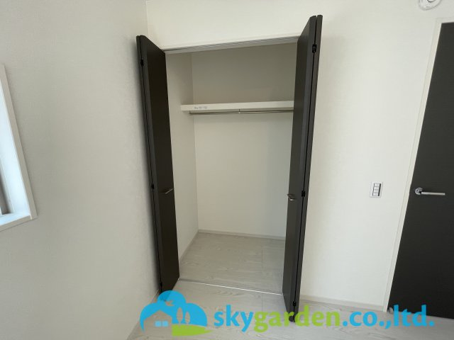 茅ヶ崎市柳島1期　新築戸建　全2棟1号棟の玄関