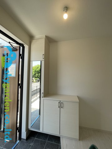 茅ヶ崎市柳島1期　新築戸建　全2棟1号棟の玄関