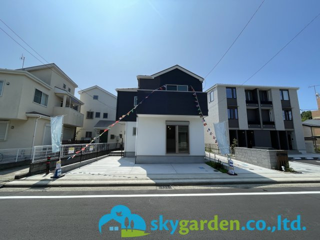 茅ヶ崎市柳島1期　新築戸建　全2棟1号棟の前面道路含む現地写真