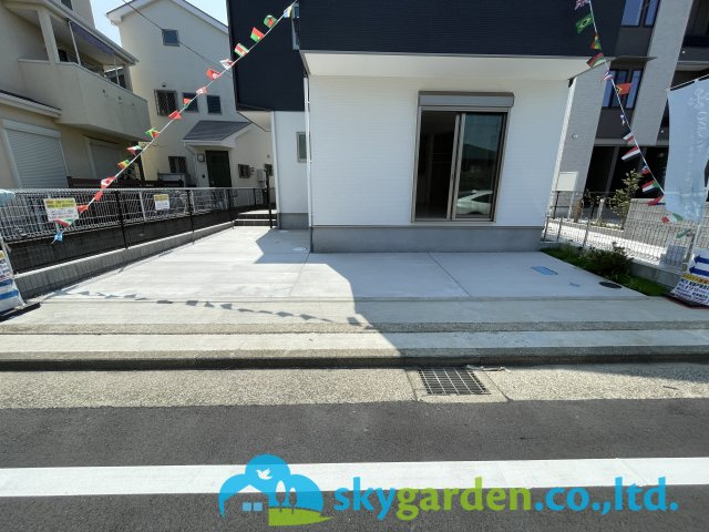 茅ヶ崎市柳島1期　新築戸建　全2棟1号棟の駐車場|2台駐車可能