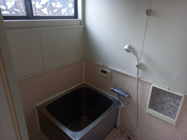 苧ヶ瀬町の浴室