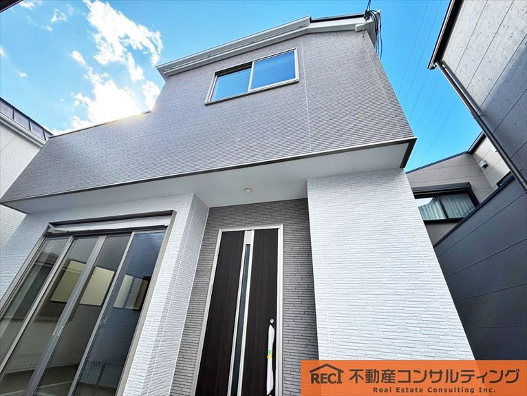 西宮市堤町　新築戸建の外観