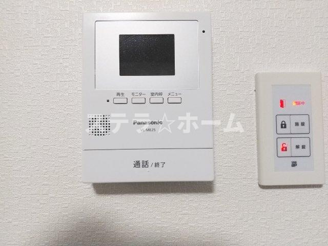 中宮3 中古戸建の防犯設備|モニター付きインターホン