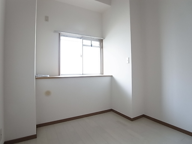 神戸市長田区六番町８丁目の賃貸マンション