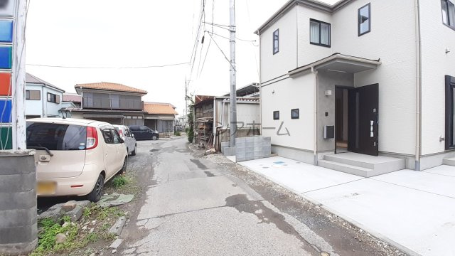 入間市鍵山2丁目・全3棟　新築一戸建　1号棟　～IDS工法～の前面道路含む現地写真