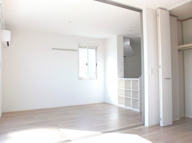 【居間・リビング】 | メゾン・ド・リリーフ　Ｂ