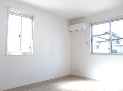 【寝室】 | メゾン・ド・リリーフ　Ｂ | エアコン２台付き！