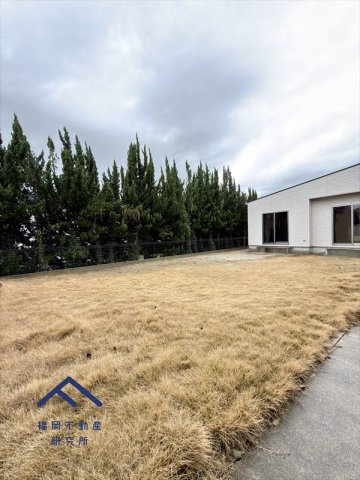 西区今津　戸建ての庭