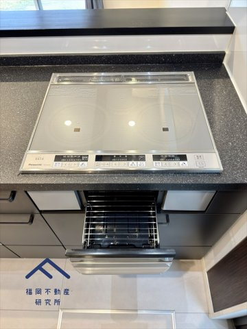 西区今津　戸建てのキッチン