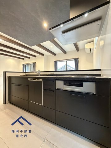 西区今津　戸建てのキッチン