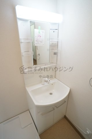 ラークコート山本の洗面所