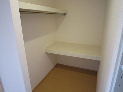 【収納】 | D-room千代田 | ウォークインクローゼット　※反転イメージです
