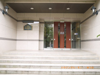 【エントランス】