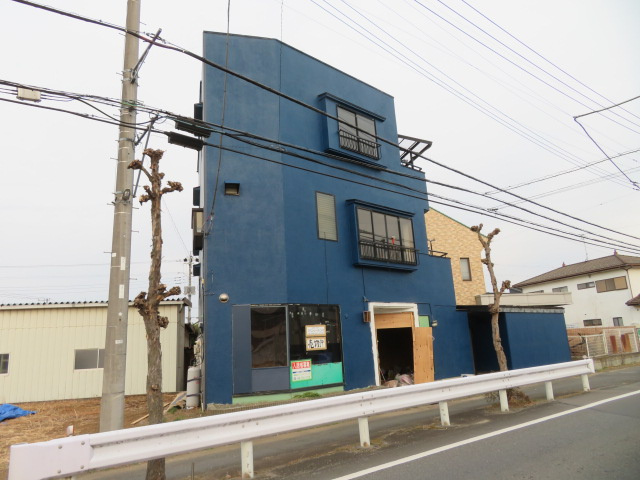 比企郡川島町大字上伊草の倉庫の外観