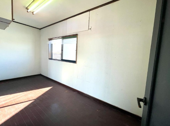 比企郡川島町大字上伊草の倉庫の内装