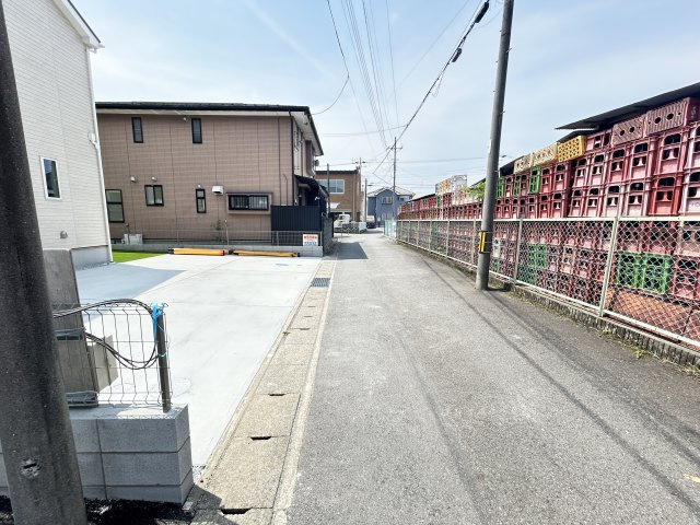 新築　高崎市矢中町2期　Heartful　Town　１号棟の前面道路含む現地写真|現地写真　西側接道幅員約4ｍ
