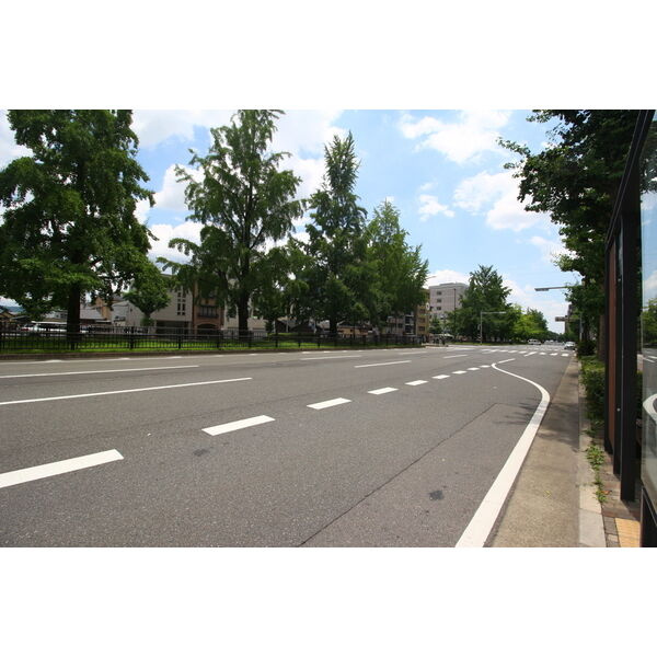 グランドパレス堀川パートIIの周辺|前面道路
