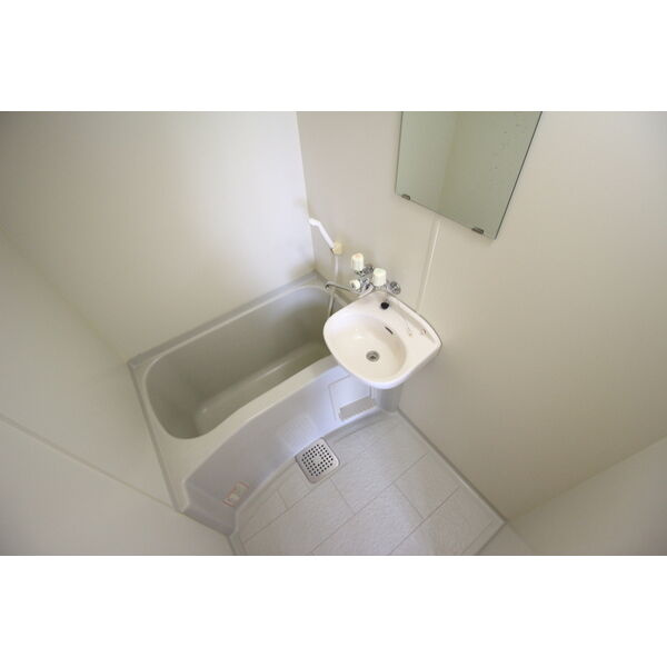 グランドパレス堀川パートIIの浴室