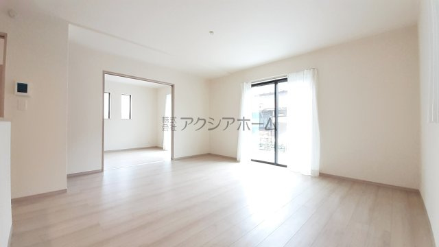 入間市鍵山2丁目・全3棟　新築一戸建　3号棟　～IDS工法～の居間・リビング|家の中心になるLDKはレイアウトしやすい16帖