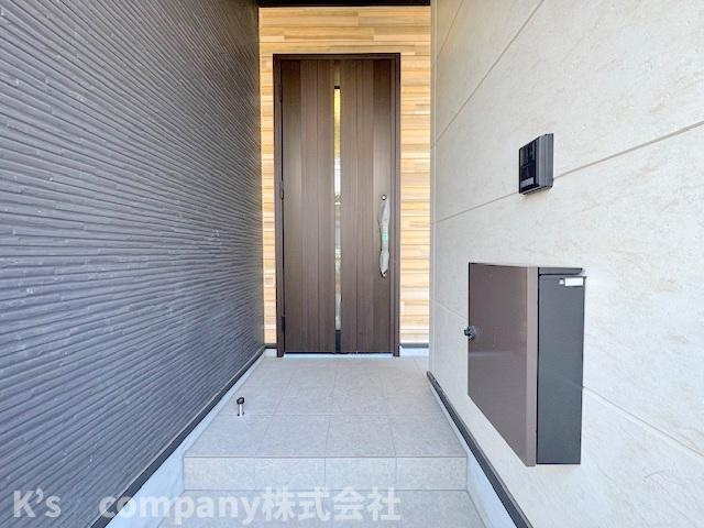 ◎藤沢市打戻　新築戸建◎の玄関|2025.11月撮影◇