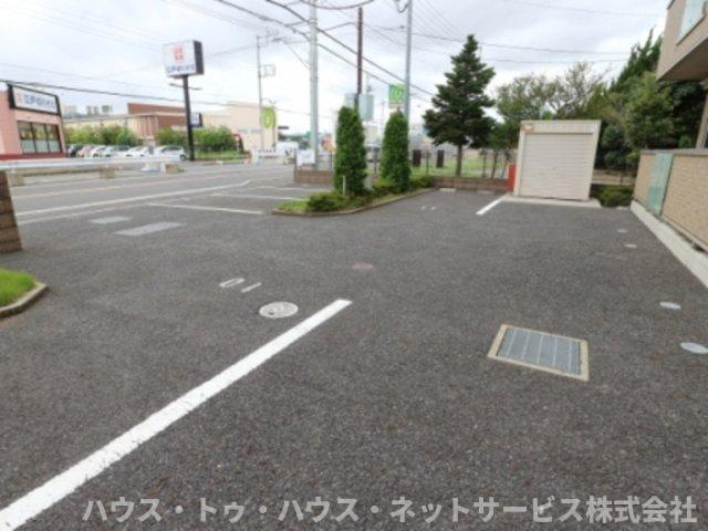 レスペート柏の葉の駐車場