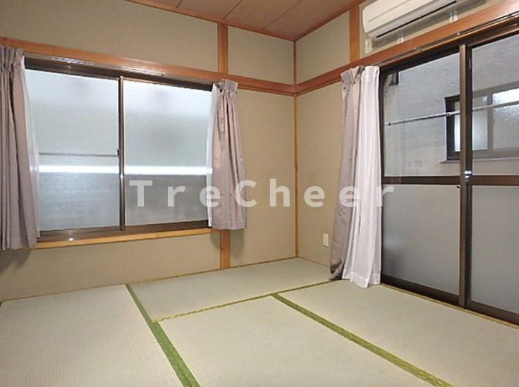 コーポ菅沼の居間・リビング