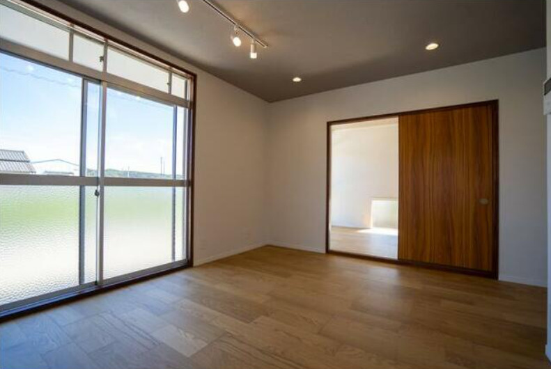 売中古戸建　袋井市広岡の居間・リビング