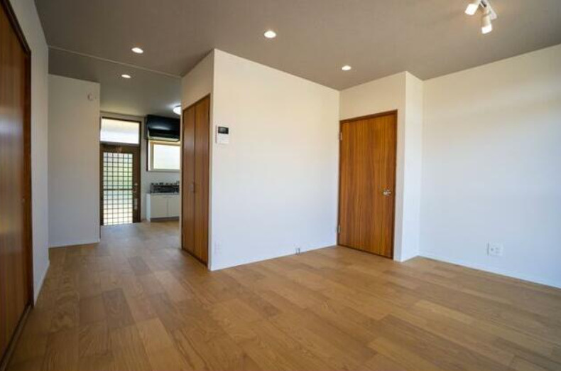 売中古戸建　袋井市広岡の居間・リビング