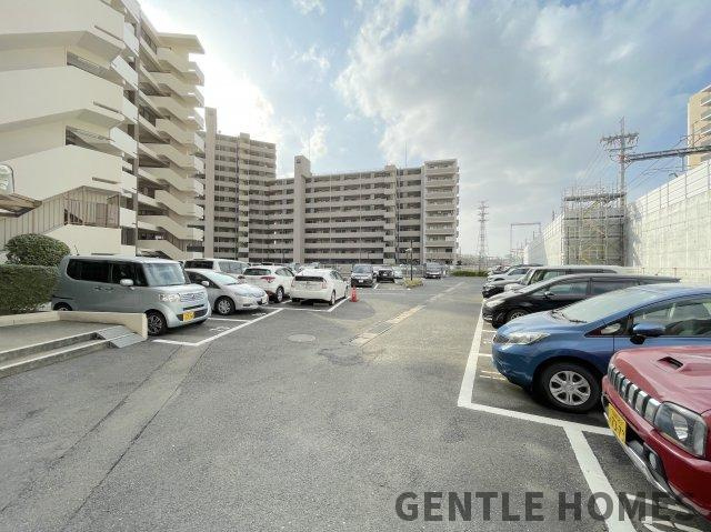 コスモ南福岡ウィングガーデンの駐車場