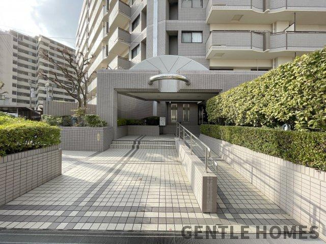 コスモ南福岡ウィングガーデンのエントランス