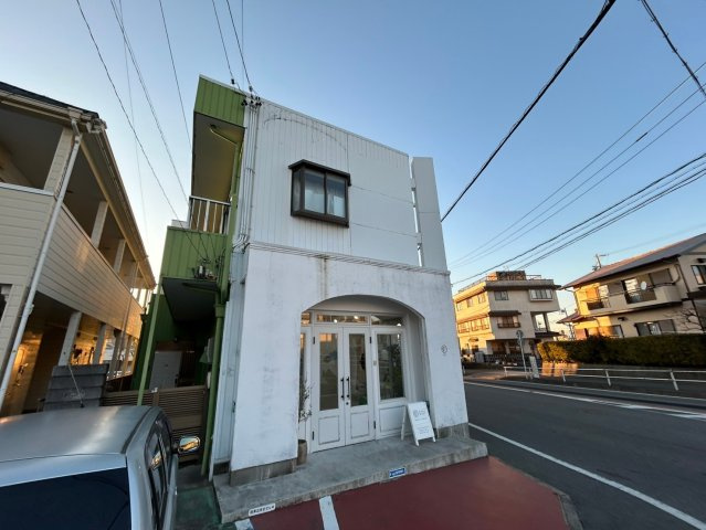 岡崎市羽根東町３丁目の店舗一部