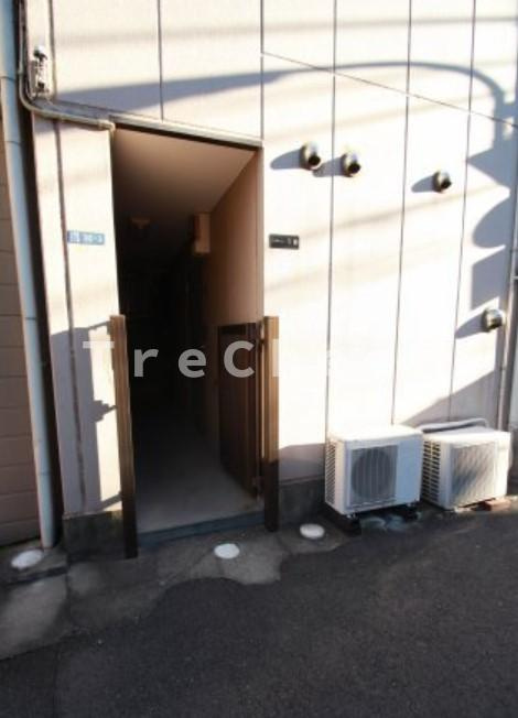 シャトレー千野のエントランス