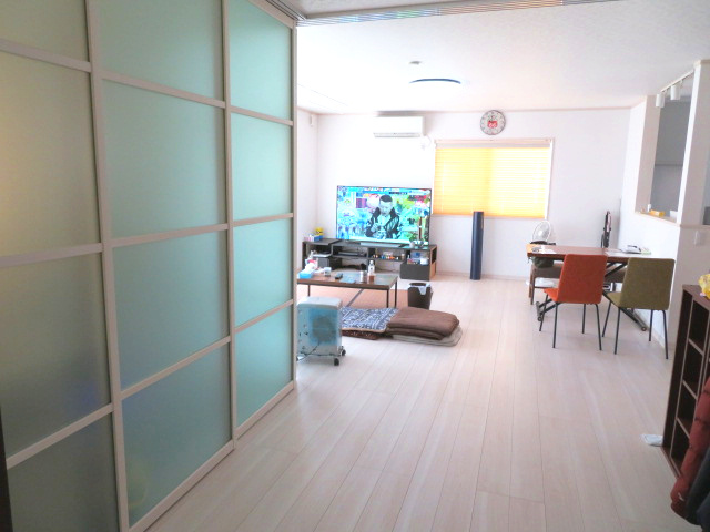 藤岡市小林　中古2480の居間・リビング