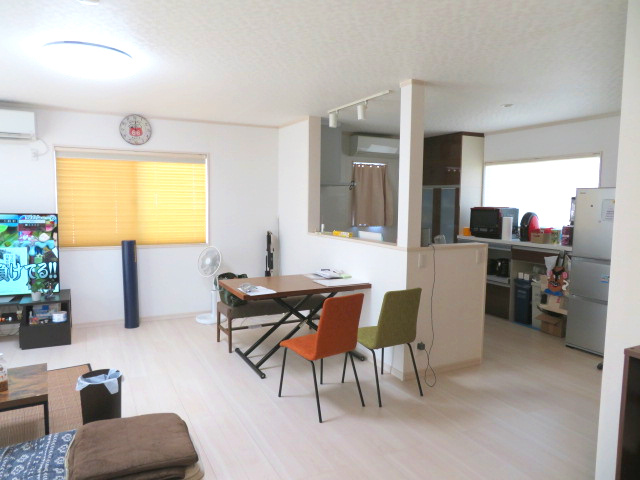 藤岡市小林　中古2480の居間・リビング