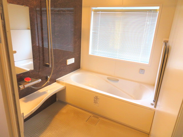藤岡市小林　中古2480の浴室