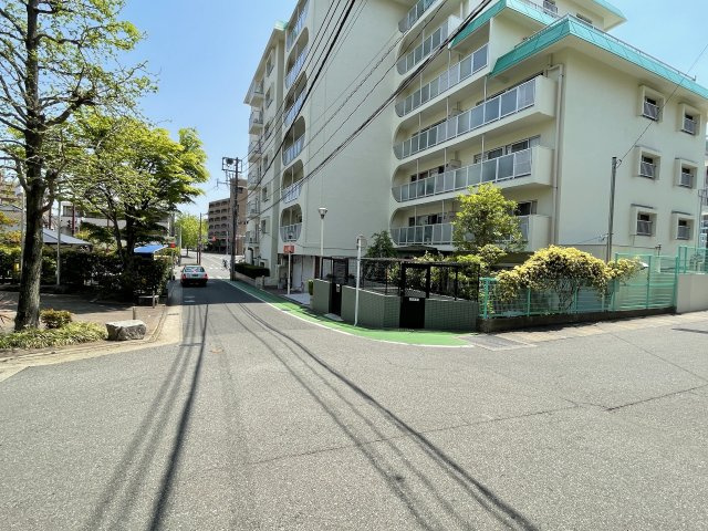 グリーンマンション野間の周辺