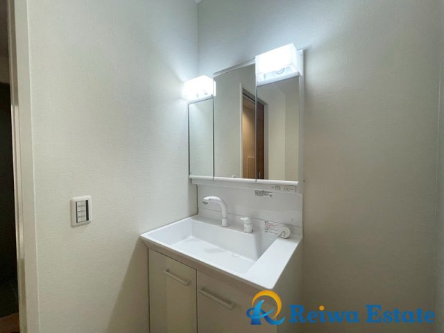 新築戸建　茅ヶ崎市柳島の独立洗面台