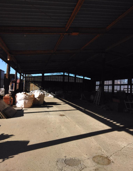 春日部市小平の倉庫の内装