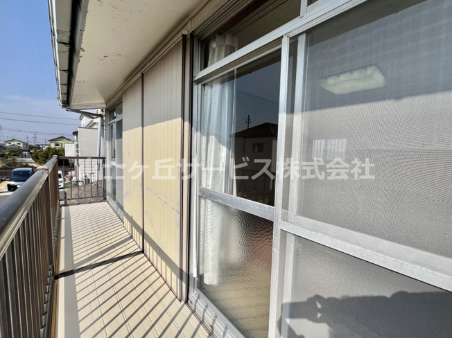 【バルコニー】 | 磐田市福田中島　中古住宅 | 2階にベランダがあります