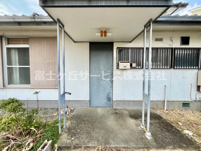 【エントランス】 | 磐田市福田中島　中古住宅 | エントランスです