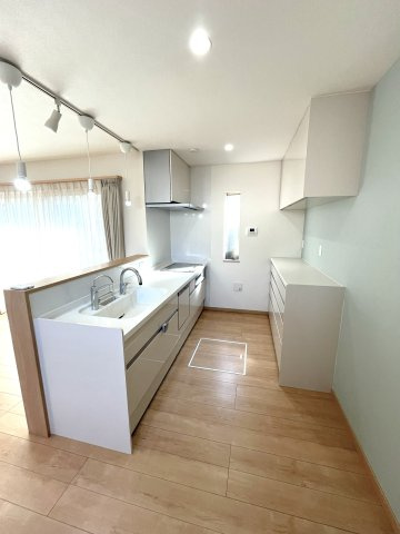 船橋市習志野二丁目　戸建