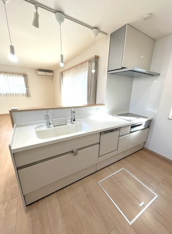 船橋市習志野二丁目　戸建