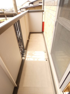 【バルコニー】 | セジュールシャルマン A棟 | 外からの目が気にならないバルコニーで洗濯物が干せます